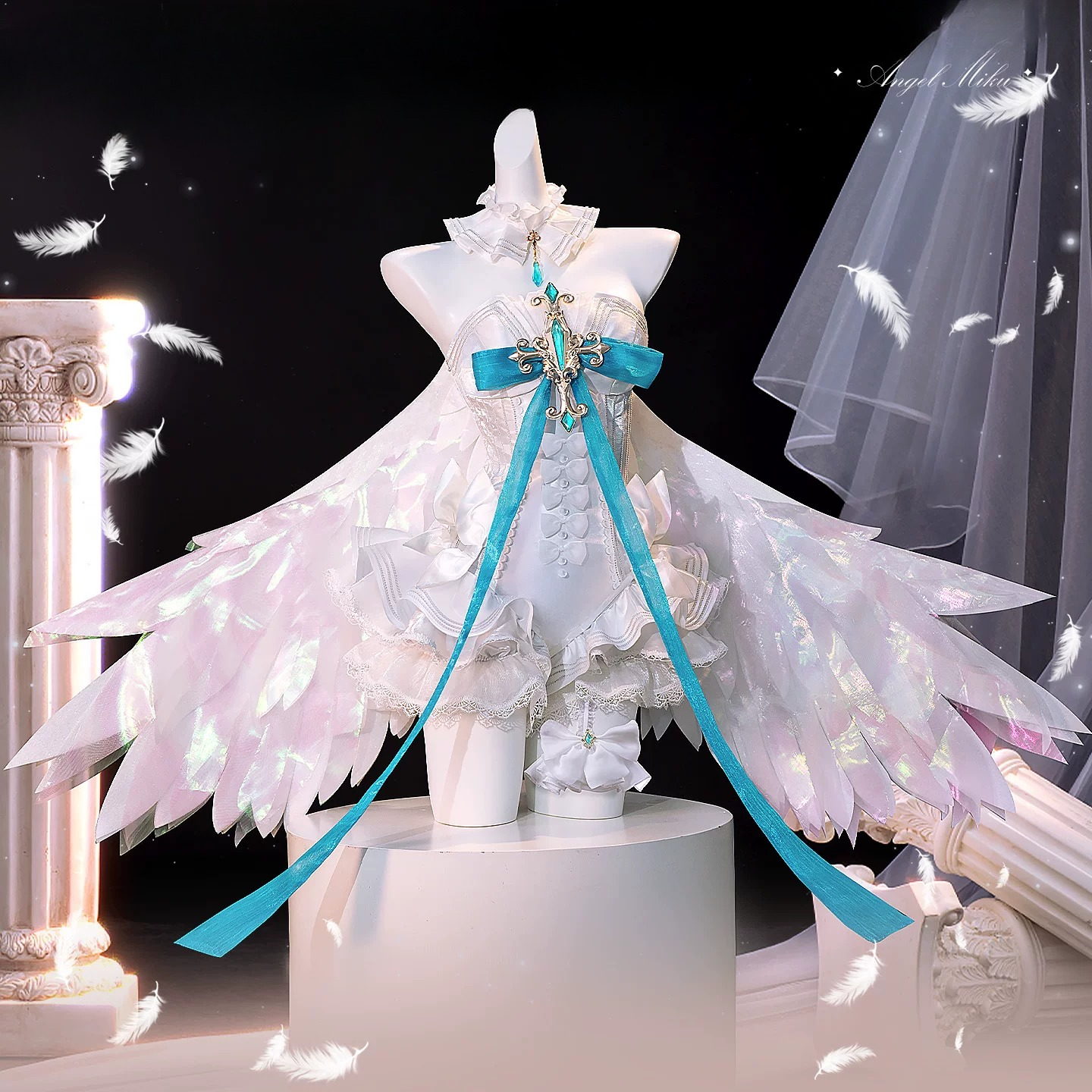 Miku Elegant Wings Sweet Futur - Convention Cosplay Anime review and price